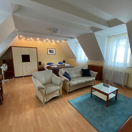 Penzion Le Monde Hotell Bardejov Eksteriør bilde